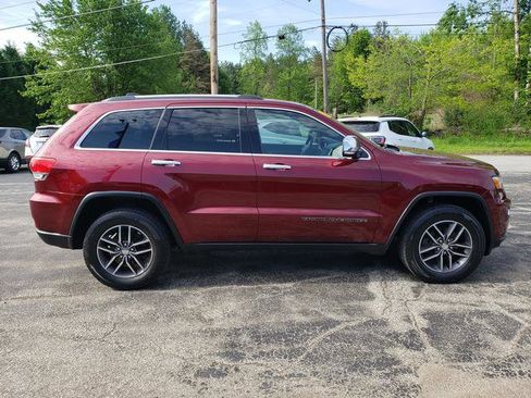 Used 2018 Jeep Grand Cherokee Limited AWD/4WD image 8