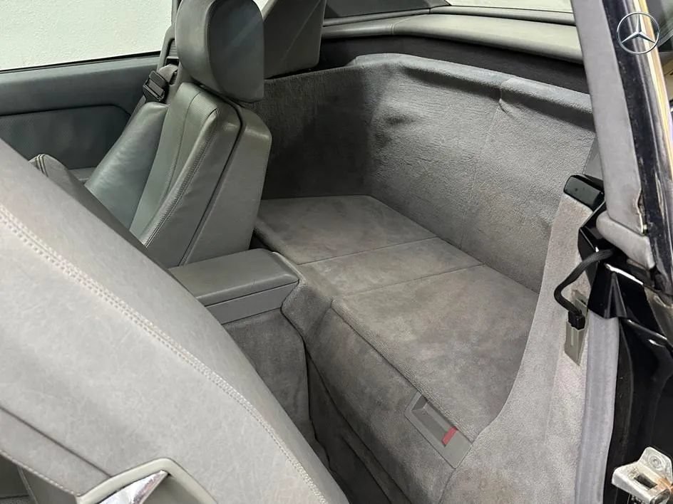 Used 1993 Mercedes-Benz 300 SL image 13