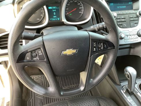 Used 2014 Chevrolet Equinox LS image 9