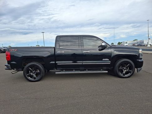 Used 2018 Chevrolet Silverado 1500 High Country AWD/4WD image 7