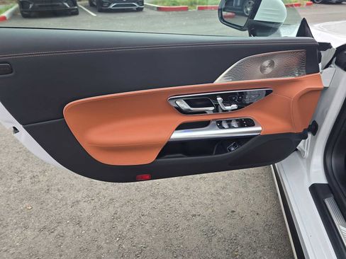 New 2026 Mercedes-Benz SL 63 AMG 4MATIC image 16