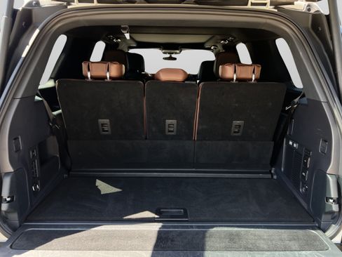 Certified 2025 Lincoln Navigator Reserve AWD/4WD image 25