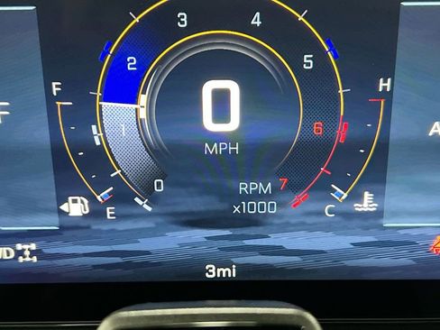 New 2026 Chevrolet Traverse Z71 w/ Enhanced Driving Package image 13