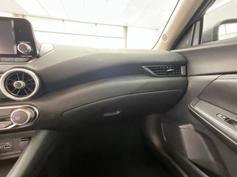 Used 2025 Nissan Sentra S FWD image 11