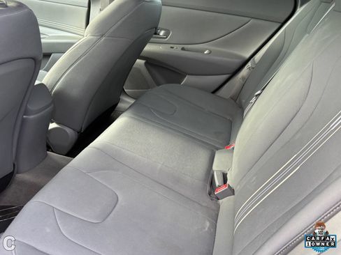 Used 2023 Hyundai Elantra SEL w/ Convenience Package FWD image 10