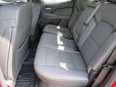 New 2025 Chevrolet Colorado ZR2 w/ ZR2 Bison Edition image 32