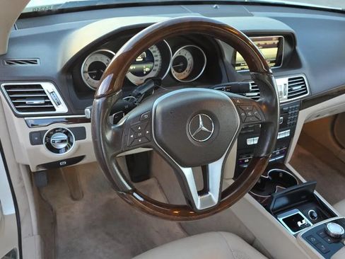 Used 2014 Mercedes-Benz E 550 Cabriolet image 11