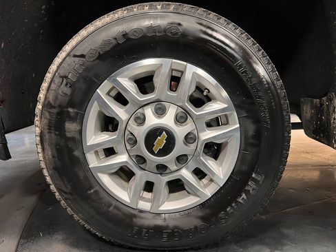 Used 2022 Chevrolet Silverado 2500 LT w/ Convenience Package image 23