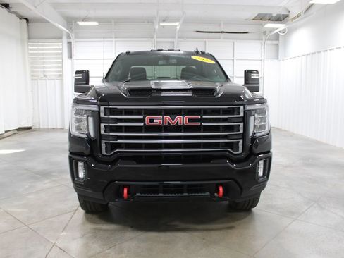 Used 2022 GMC Sierra 2500 AT4 image 3