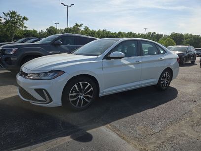 New 2025 Volkswagen Jetta SE