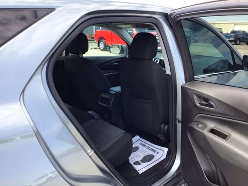 Used 2024 Chevrolet Equinox LT AWD/4WD image 16