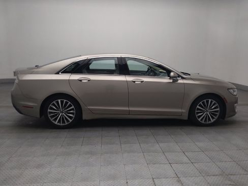 Used 2018 Lincoln MKZ Premiere FWD image 10