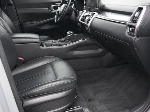 Used 2022 Kia Sorento S image 26
