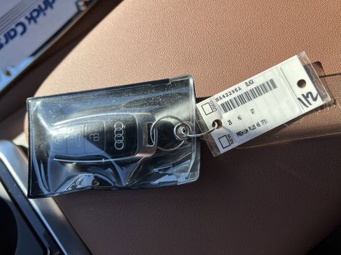 Certified 2025 Audi Q7 2.0T Premium Plus w/ Premium Plus Package image 38