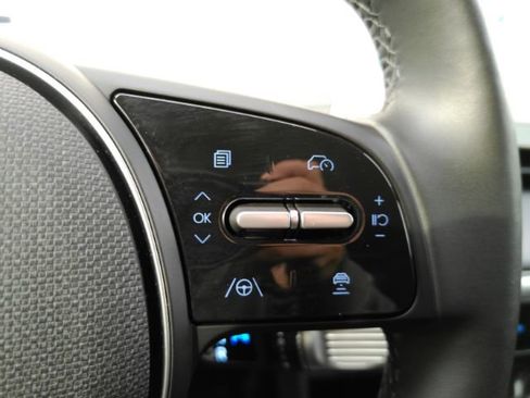 Used 2024 Hyundai Ioniq 5 Limited image 43