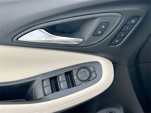 New 2026 Buick Encore GX Avenir w/ Avenir Technology Package image 13