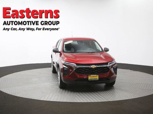 Used 2024 Chevrolet Trax LS FWD image 51