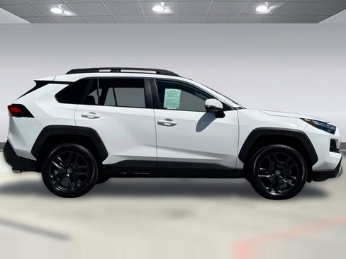 Used 2024 Toyota RAV4 Adventure AWD/4WD image 7