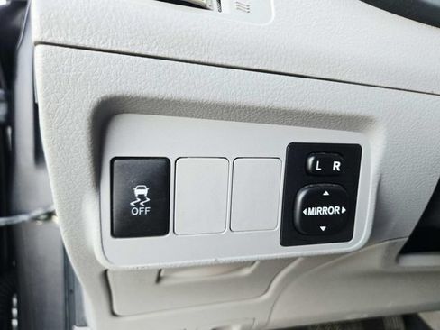 Used 2011 Toyota Corolla LE FWD image 23