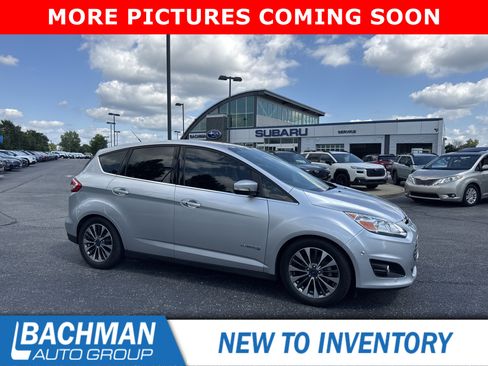 Used 2017 Ford C-MAX Titanium w/ Equipment Group 301A FWD image 2