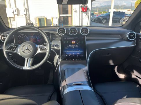 Used 2024 Mercedes-Benz GLC 300 image 30