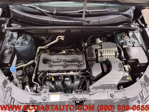 Used 2011 Kia Sorento LX AWD/4WD image 9