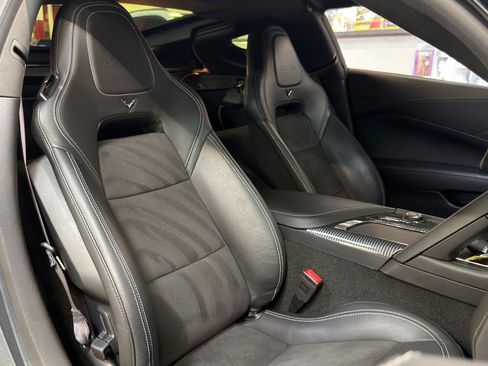 Used 2017 Chevrolet Corvette Z06 RWD image 23