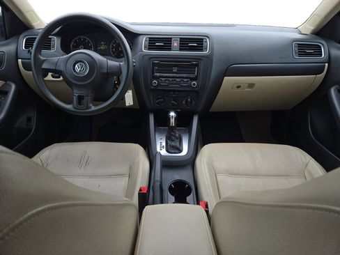 Used 2014 Volkswagen Jetta SE FWD image 13