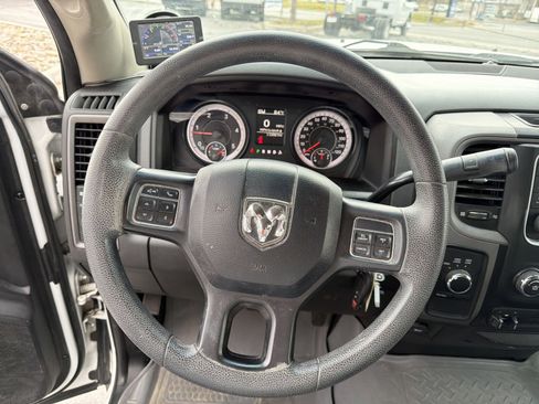 Used 2018 RAM 2500 Tradesman w/ Chrome Appearance Group image 20