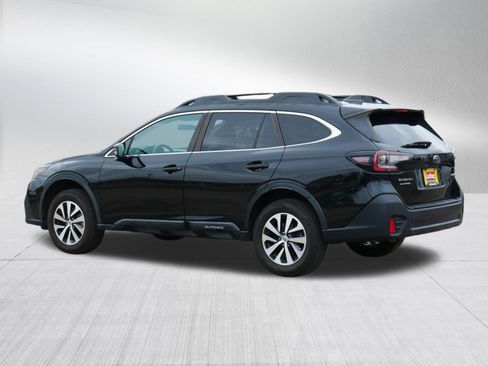 Used 2021 Subaru Outback Premium AWD/4WD image 5