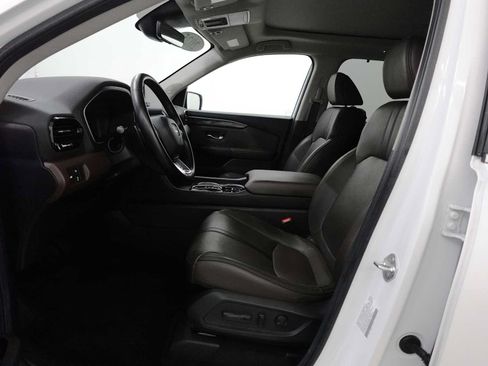 Used 2025 Honda Pilot Elite image 12