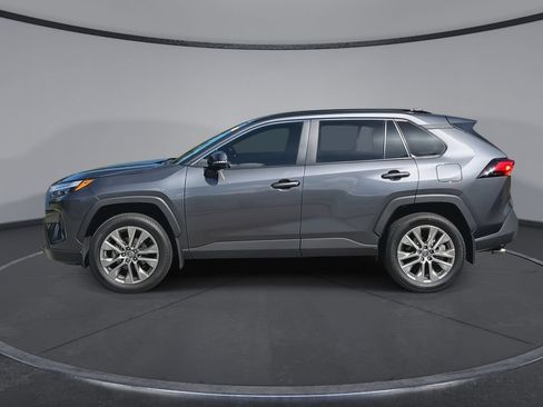 Used 2024 Toyota RAV4 XLE Premium FWD image 5