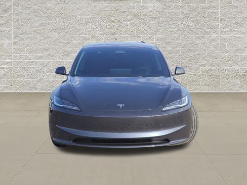 Used 2025 Tesla Model 3 Long Range AWD/4WD image 2