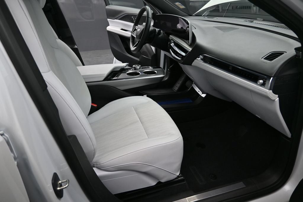 Certified 2024 Cadillac Lyriq Sport AWD/4WD image 20