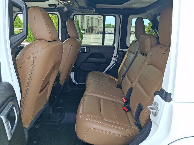 Used 2020 Jeep Wrangler Unlimited Sahara AWD/4WD image 10