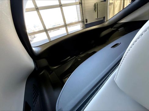 Used 2024 Hyundai Ioniq 5 Limited image 17