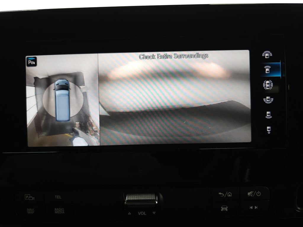 Used 2024 Mercedes-Benz Sprinter 2500 image 18