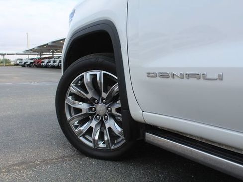 Used 2025 GMC Sierra 1500 Denali w/ Denali Reserve Package AWD/4WD image 13