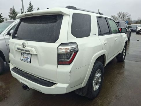 Used 2019 Toyota 4Runner SR5 Premium image 6