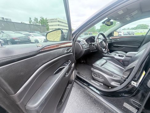 Used 2016 Cadillac SRX Luxury AWD/4WD image 9