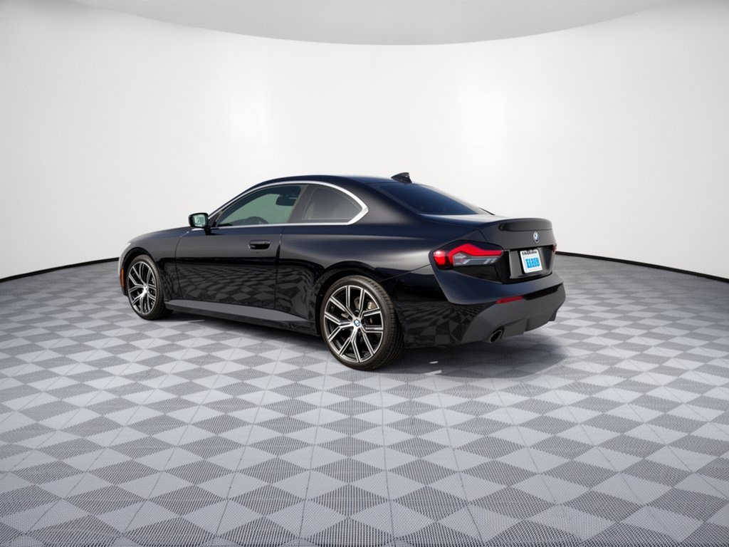Used 2022 BMW 230i Coupe w/ Convenience Package RWD image 3