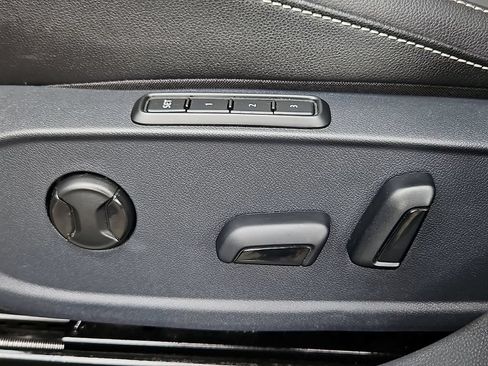 Certified 2026 Volkswagen Jetta SEL FWD image 27