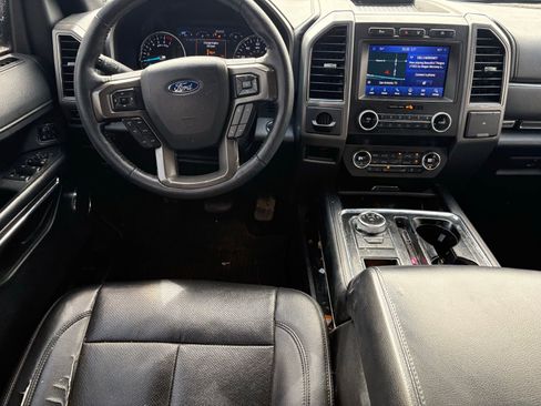 Used 2020 Ford Expedition Max XLT w/ Equipment Group 202A RWD image 10
