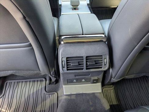 Used 2025 Land Rover Range Rover Velar S AWD/4WD image 19