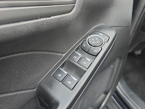 Used 2025 Ford Escape Active AWD/4WD image 9