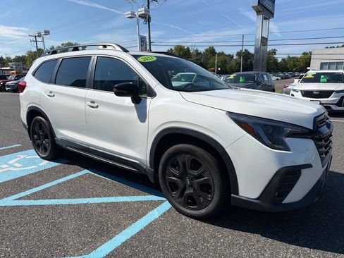 Used 2023 Subaru Ascent Onyx Edition AWD/4WD image 3