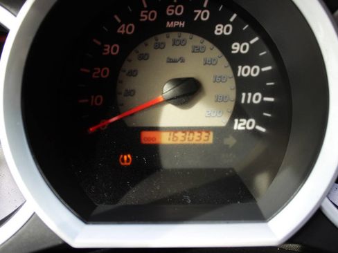 Used 2009 Toyota Tacoma PreRunner image 7