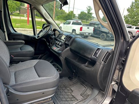 Used 2019 RAM ProMaster 1500 image 17