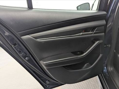 Used 2025 MAZDA MAZDA3 s FWD image 16