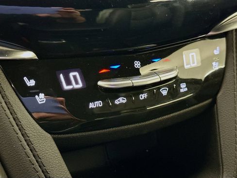 Used 2023 Cadillac XT6 Sport w/ LPO, ONYX Package AWD/4WD image 15